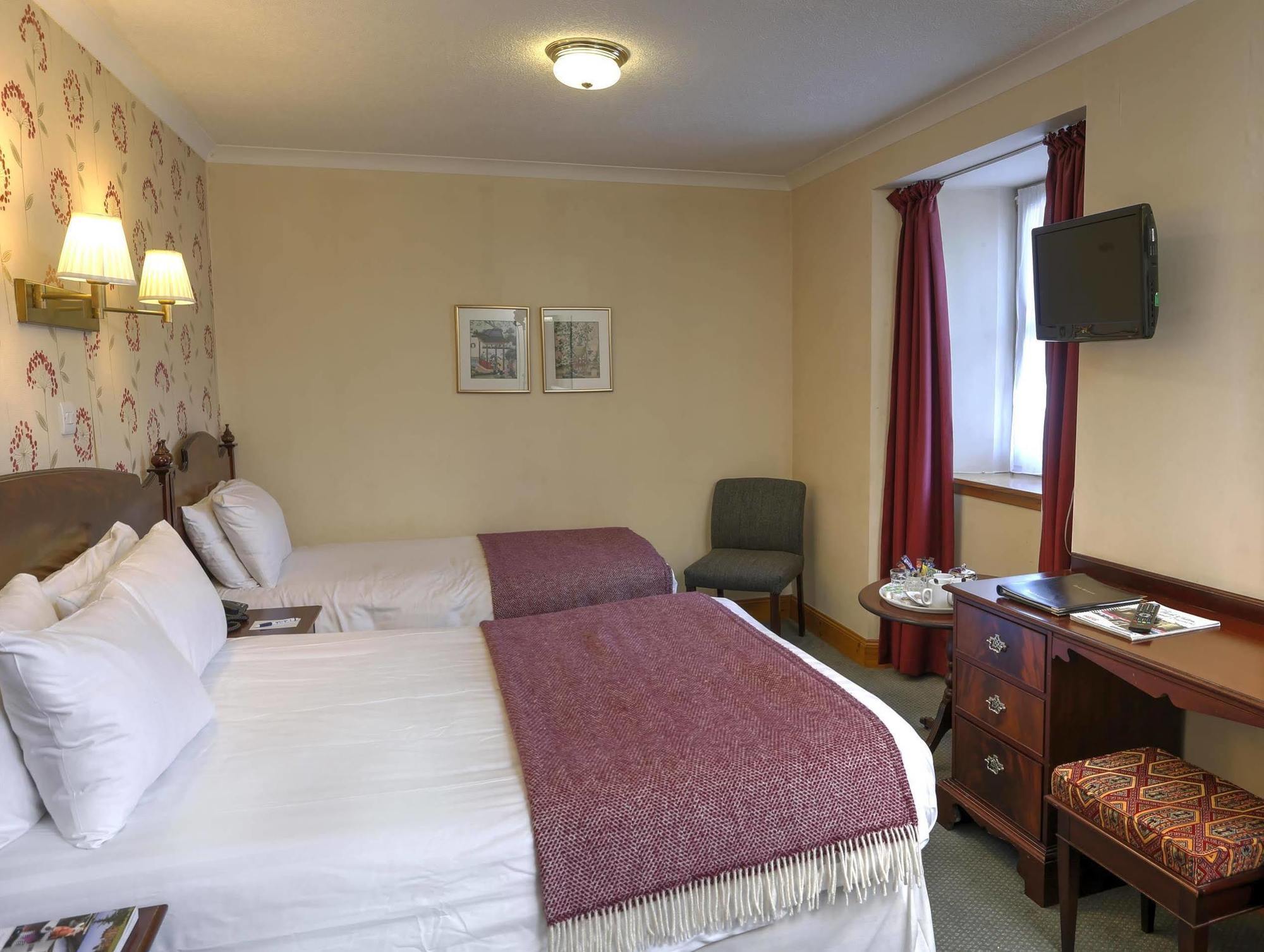Best Western The Crianlarich Hotel Bagian luar foto
